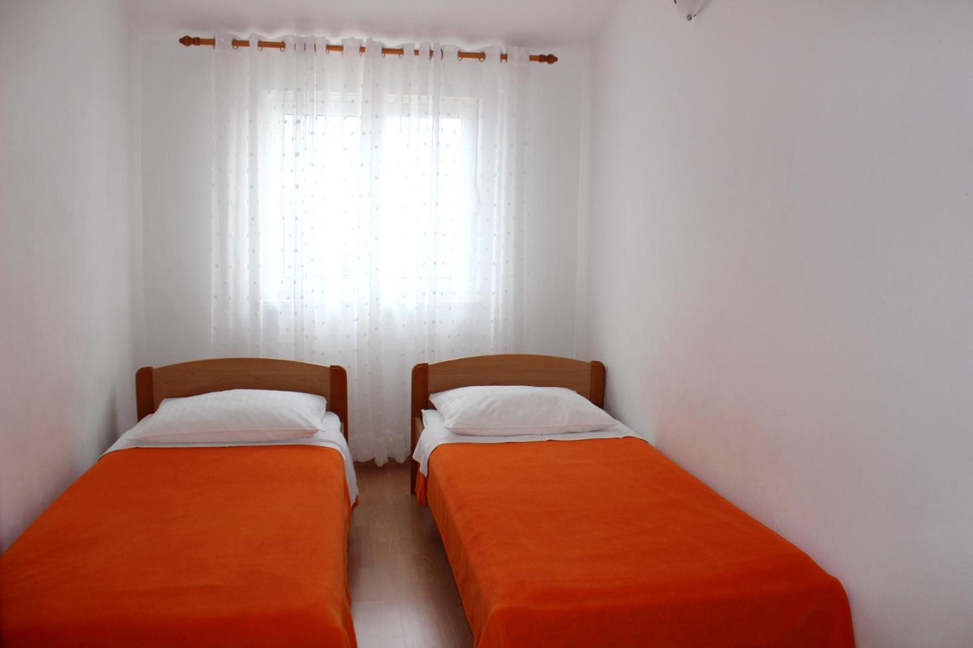 Apartments Tonci And Iris Primošten Buitenkant foto